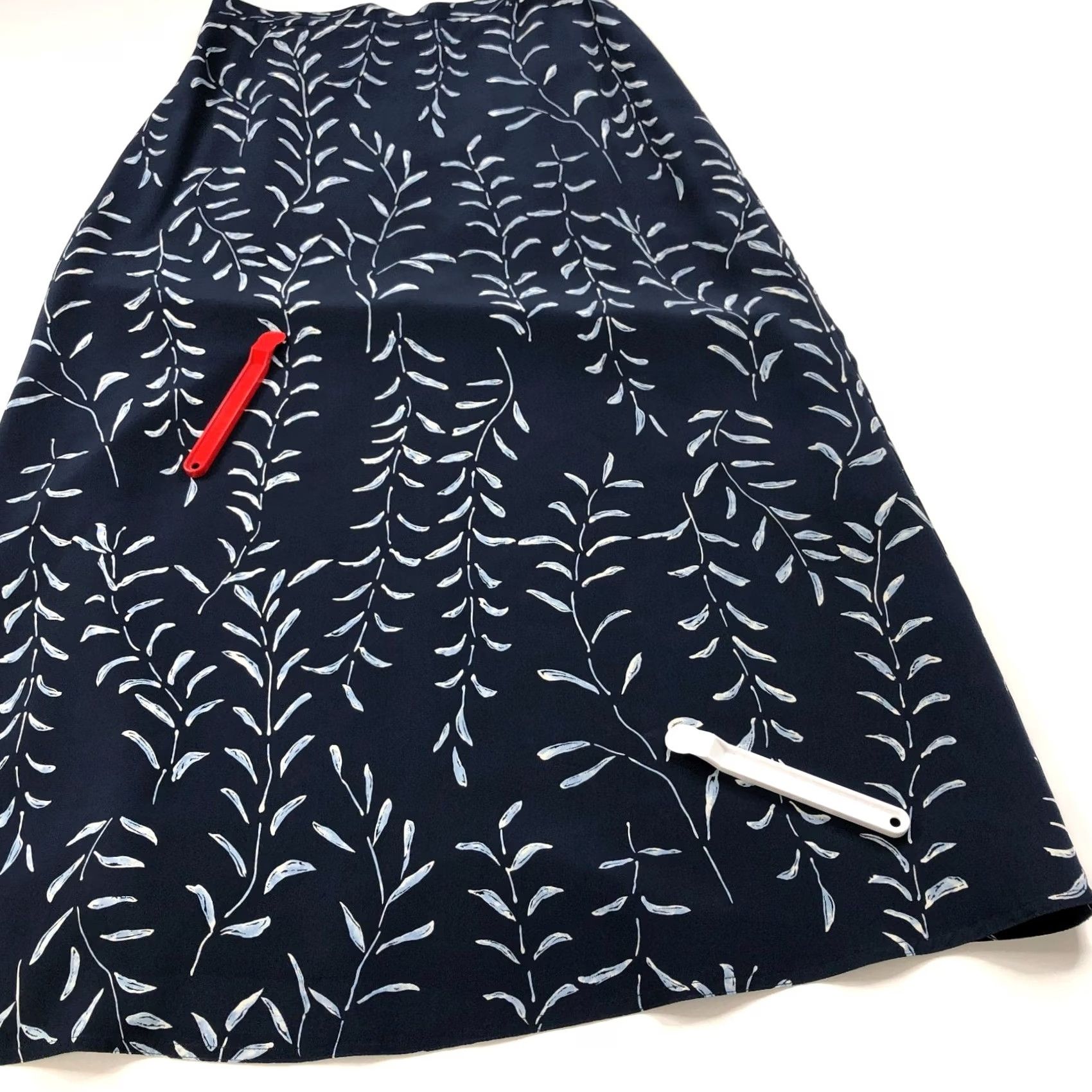 Vintage Due Per Due 100% Silk Lined Maxi Skirt Blue 10 Fits 29In Button Zip PLS READ Size 32" / US 10 / IT 46 - 2 Thumbnail
