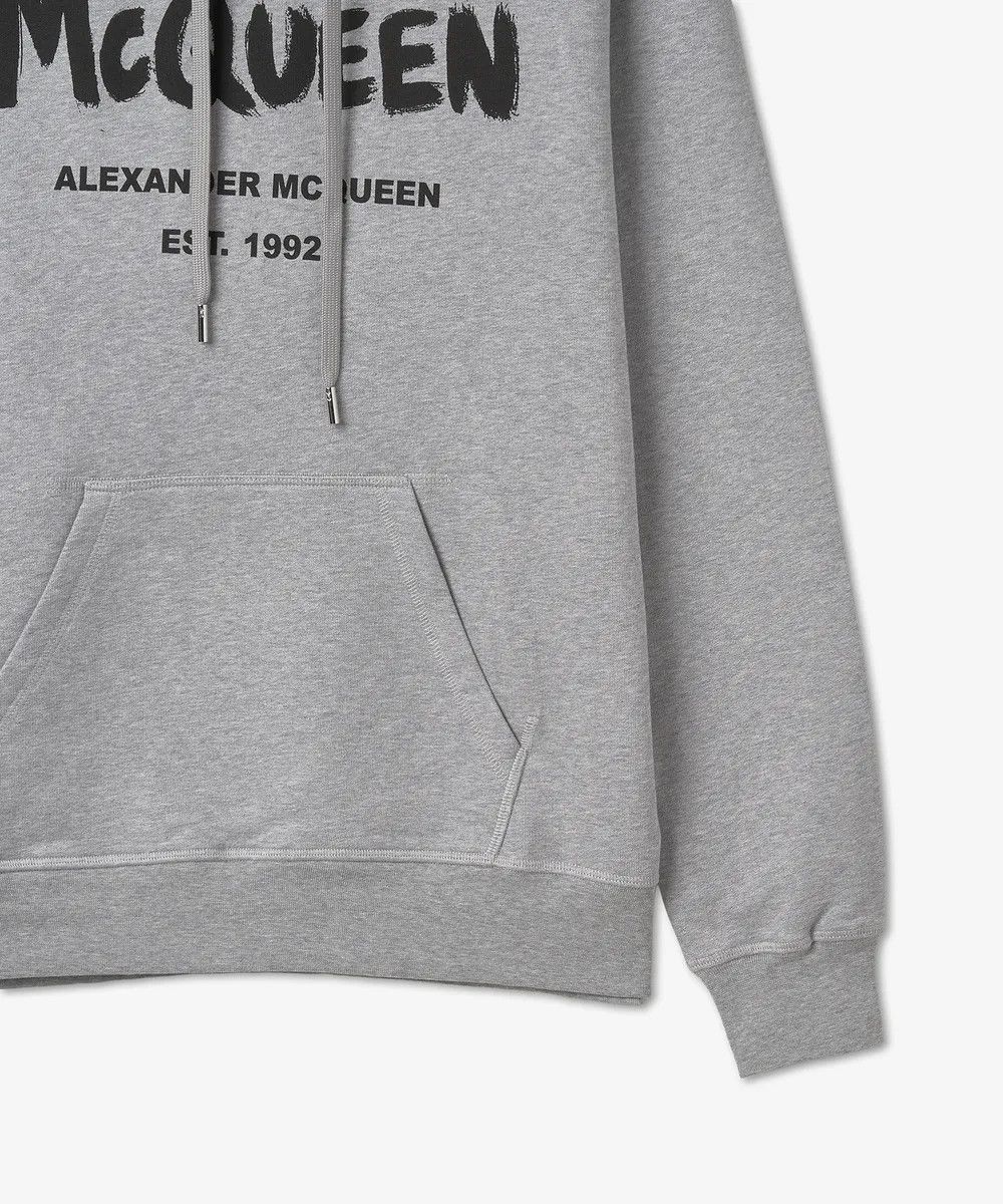 Alexander McQueen o1w1db10725 McQueen Graffiti Hooded Sweatshirt Hoodie Grey Size US XS / EU 42 / 0 - 3 Thumbnail