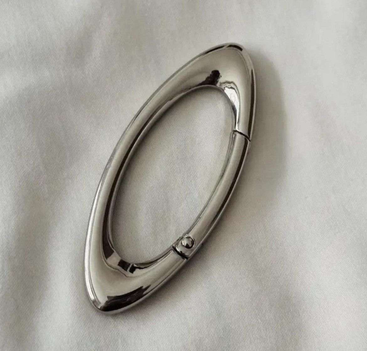 Oakley Y2K Oakley Style Carabiner 2oz heavyweight - Brand New Size ONE SIZE - 6 Thumbnail