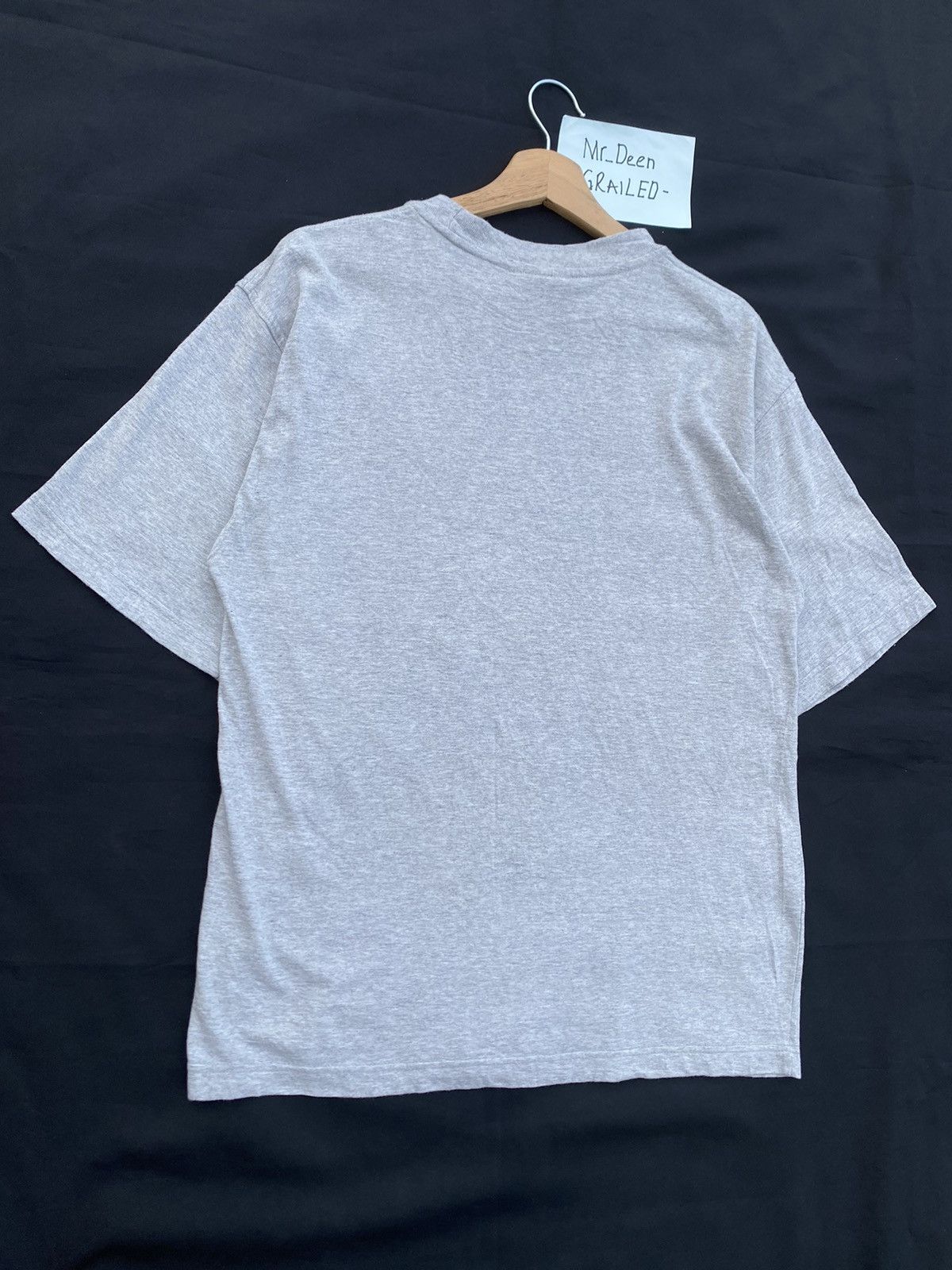 Valentino Rare Vintage Valentino Spellout Biglogo Tshirt Size US M / EU 48-50 / 2 - 15 Thumbnail