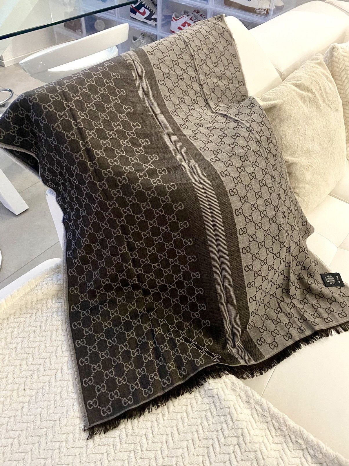 Gucci NEVER WORN Gucci All Over GGs Monogramm Grey and Brown Size ONE SIZE - 2 Thumbnail