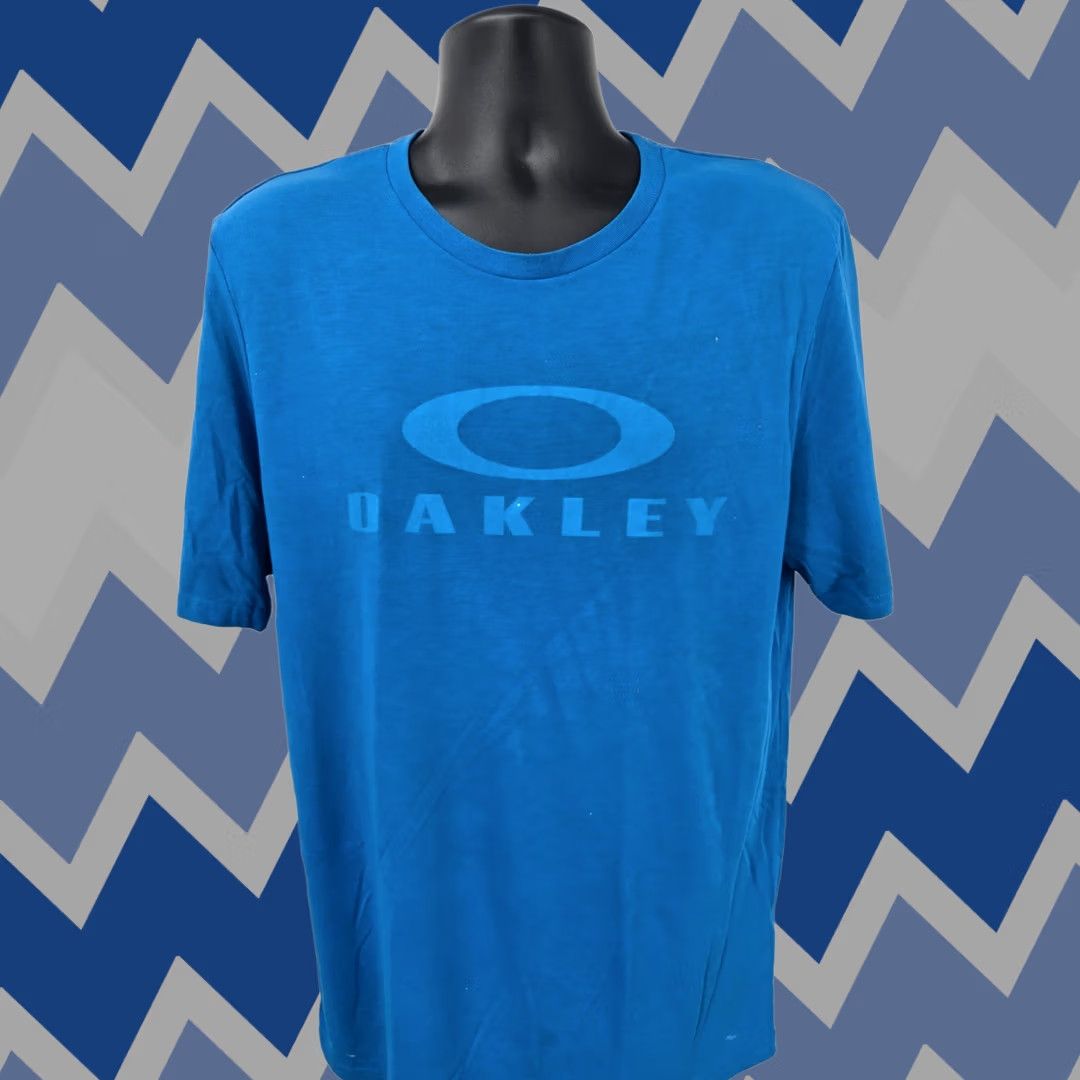 Oakley Oakley T-shirt Adult XL Blue Crew Neck 100% Cotton Golf Golfer Outdoor Men Logo Short Sleeve Vintage: No Size US XL / EU 56 / 4 - 1 Thumbnail