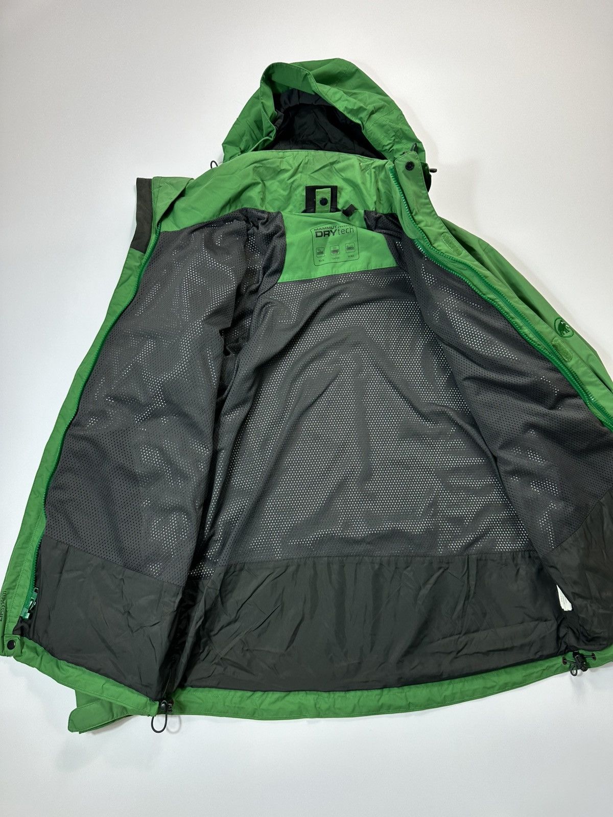 Mammut Mammut Dry Tech Jacket Hooded Men's L Green Size US L / EU 52-54 / 3 - 10 Thumbnail