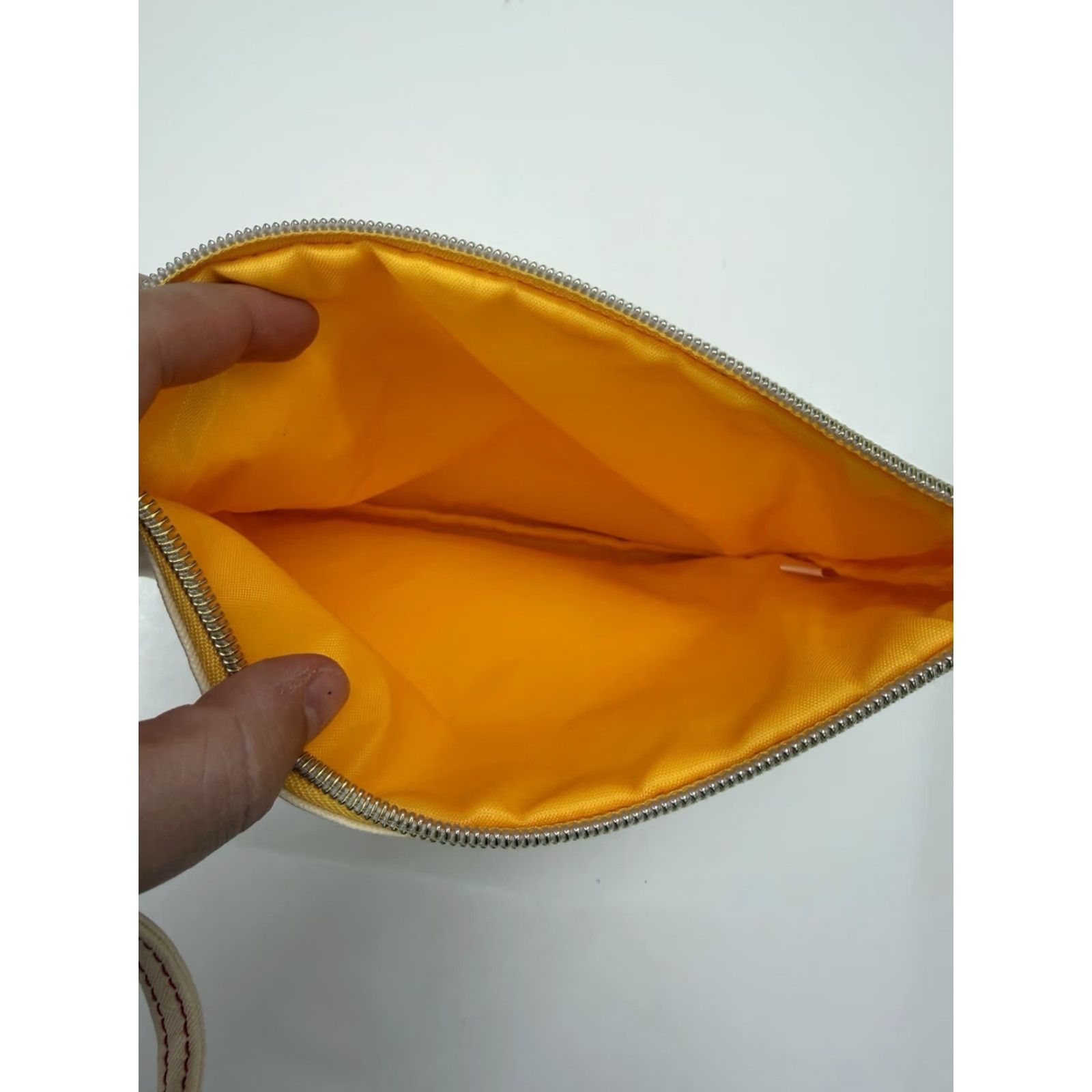 Vintage Conair Sophia Joy Wristlet Cosmetic Bag Girl Power Yellow Zipper Makeup Bag Crossbody Women Medium Vinyl Rectangle Wrist Strap Zipper Bag Size ONE SIZE - 3 Thumbnail