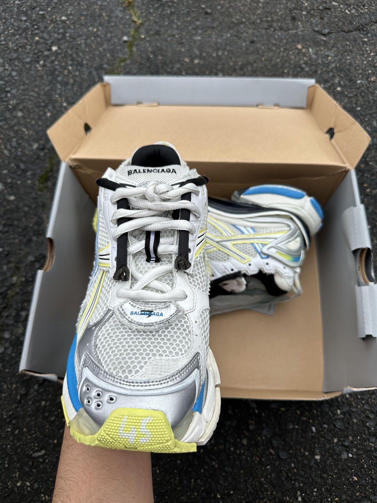 Balenciaga Balenciaga Runner Grey/Blue Size US 12 / EU 45 - 2 Thumbnail