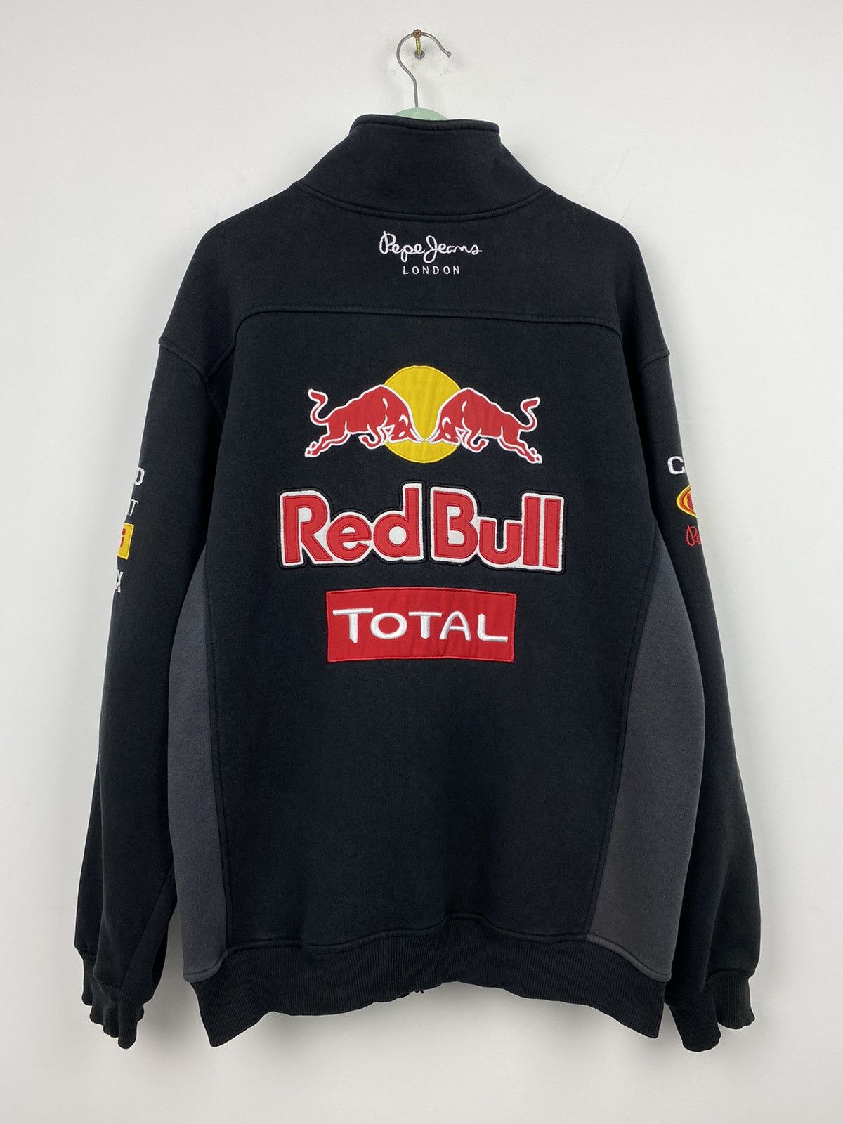 Red Bull Red Bull Infinity Racing Jacket Yamaha BMW Honda Size US XL / EU 56 / 4 - 2 Thumbnail