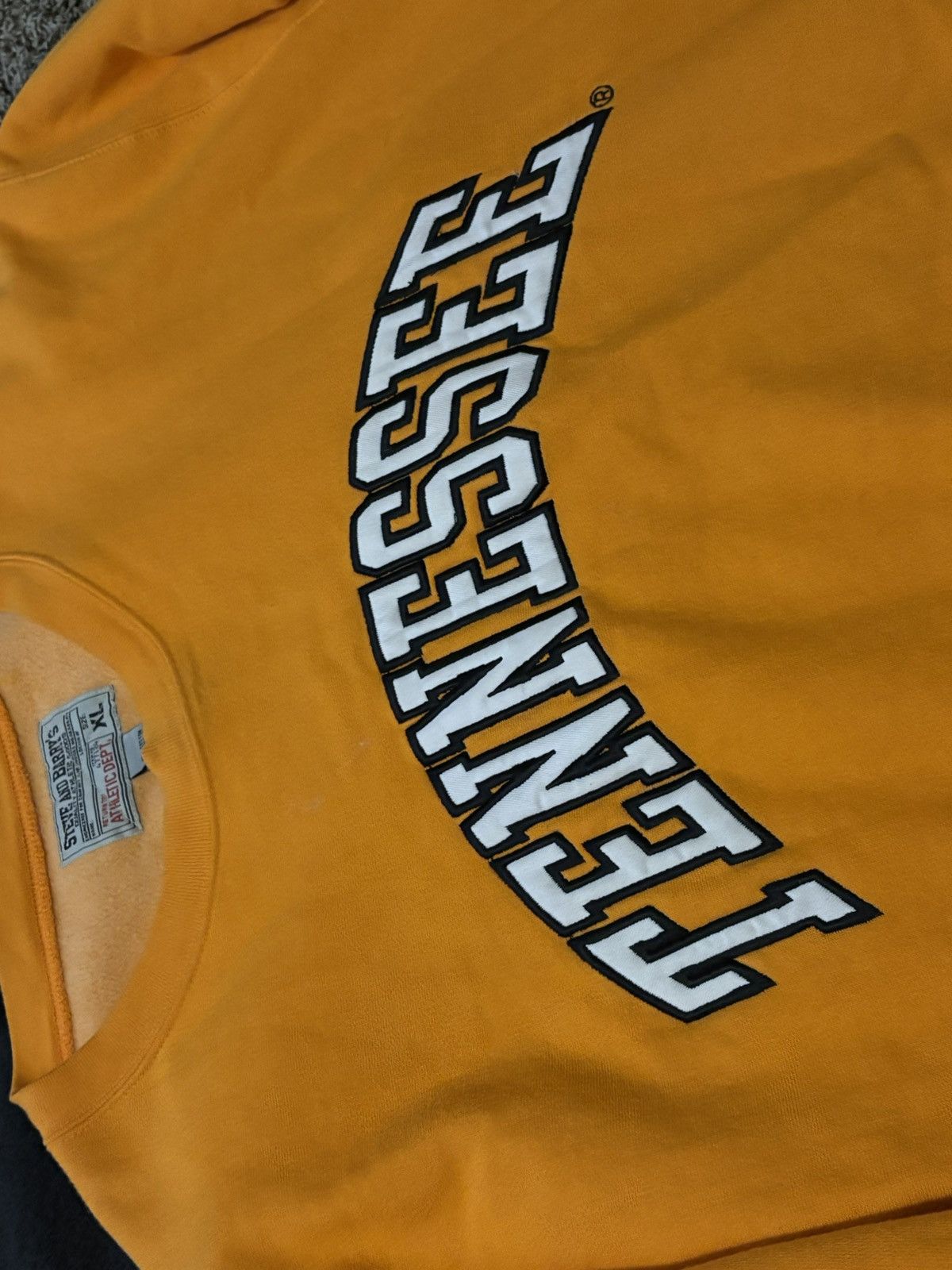 Steve And Barrys STEVE AND BARRYS TENNESSEE SWEATSHIRT Size US XL / EU 56 / 4 - 2 Thumbnail