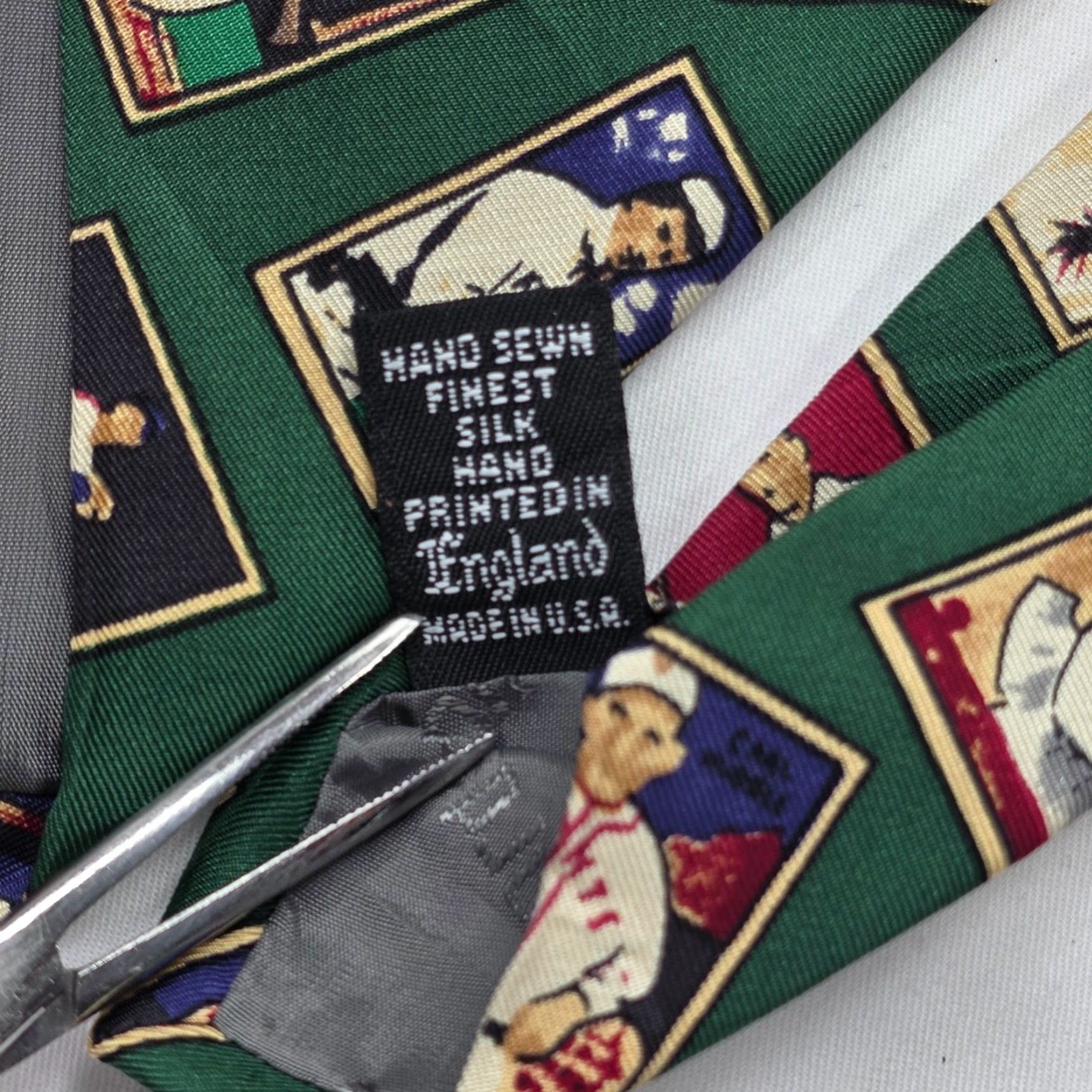 Robert Talbott VTG Robert Talbott Necktie Mens Green Baseball Theme 100% Silk tie Made In USA Size ONE SIZE - 6 Thumbnail