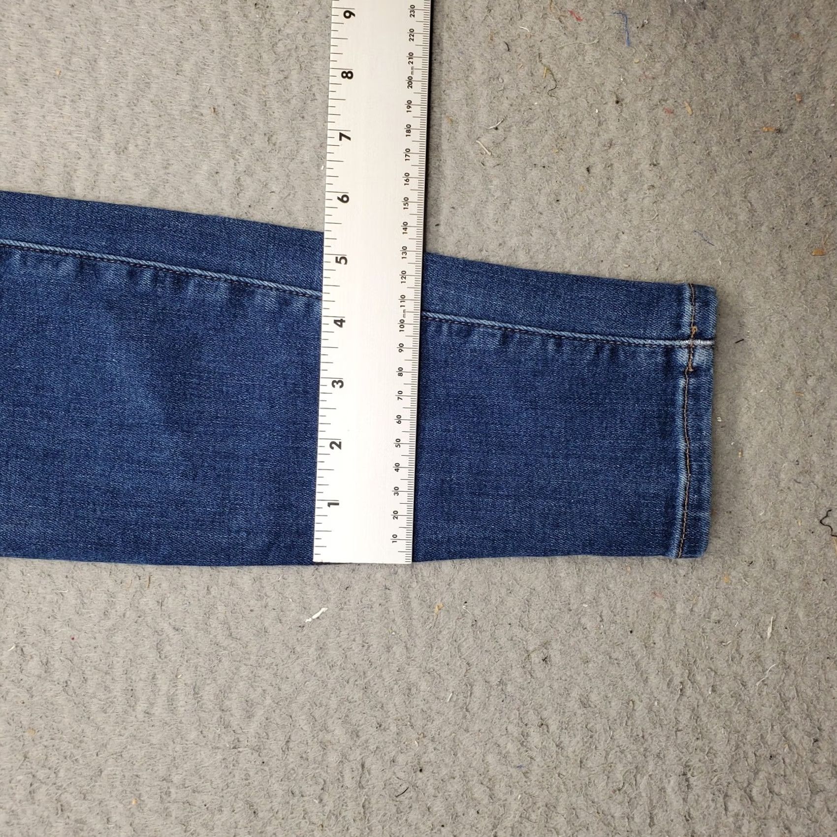 Hudson Hudson Skinny Jeans Women's 26 Blue Denim Cotton Natalie Cas Flat Front Casual Regular Waist 26.5in Inseam 27in Blue Jeans Womens Jeans Denim 2000s Size 26" / US 2 / IT 38 - 5 Thumbnail