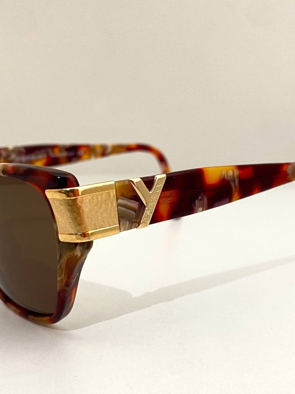 Yves Saint Laurent Yves Saint Laurent YSL Logo Retro Sunglasses Vintage Y2K Size ONE SIZE - 8 Thumbnail