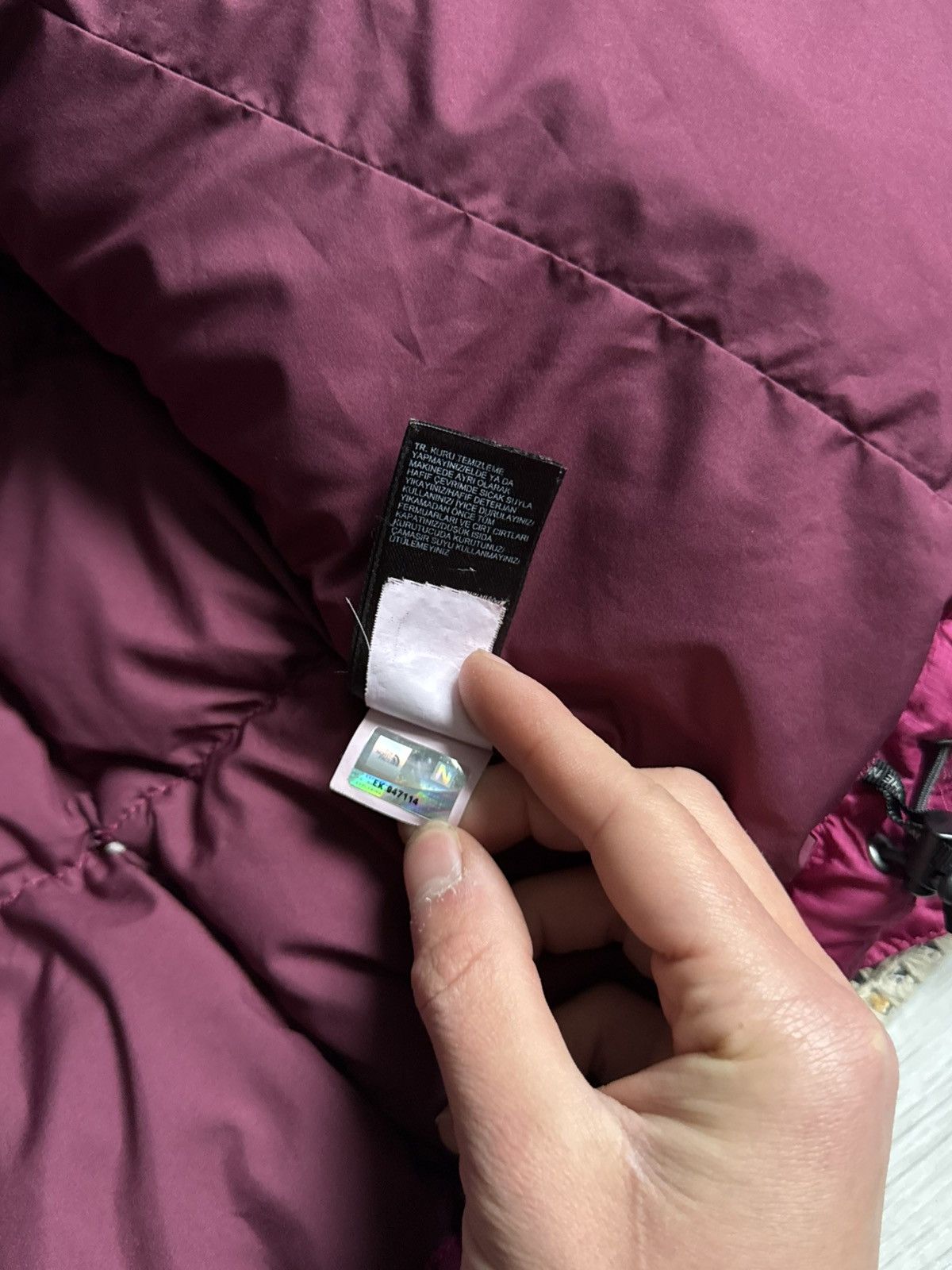 The North Face The North Face 700 Nuptse Puffer Jacket Size M / US 6-8 / IT 42-44 - 17 Thumbnail