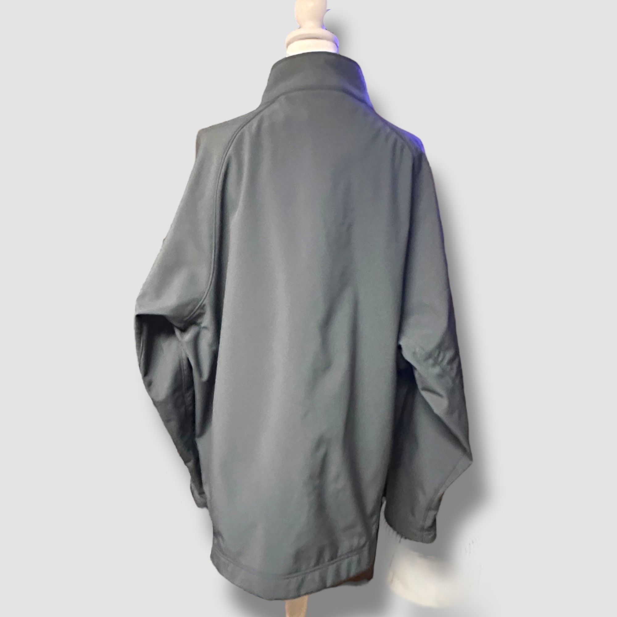 Designer Ballys Casino Mens Softshell Jacket 3XL Grey Lined EUC Zippe Size US XXL / EU 58 / 5 - 2 Thumbnail