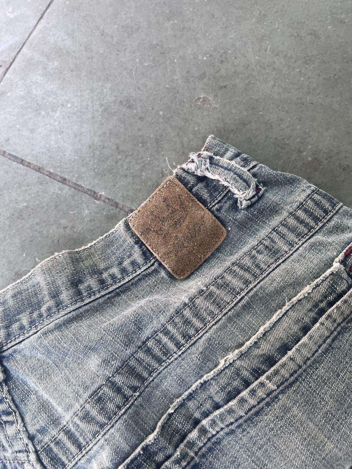 JNCO Vintage Y2K JNCO Spikes Skull Jorts Size US 34 / EU 50 - 4 Thumbnail