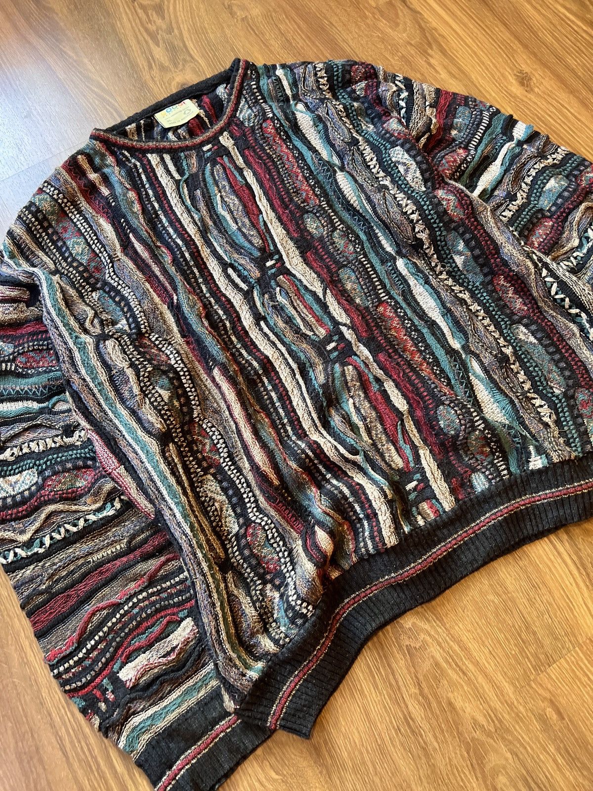 Coogi Rare Coogi 3D Knit / Sweater (Blue/Red/White) Size US L / EU 52-54 / 3 - 2 Thumbnail
