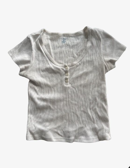 Brandy Melville Brandy Melville T-shirt Size ONE SIZE - 1 Thumbnail