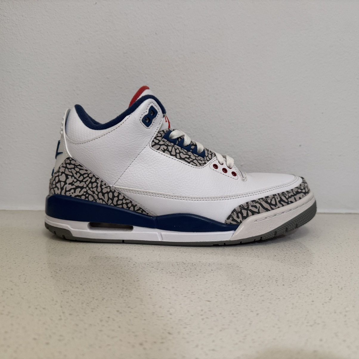 Jordan Brand Jordan 3 ‘True Blue’ (2016) Size US 8.5 / EU 41-42 - 1 Thumbnail