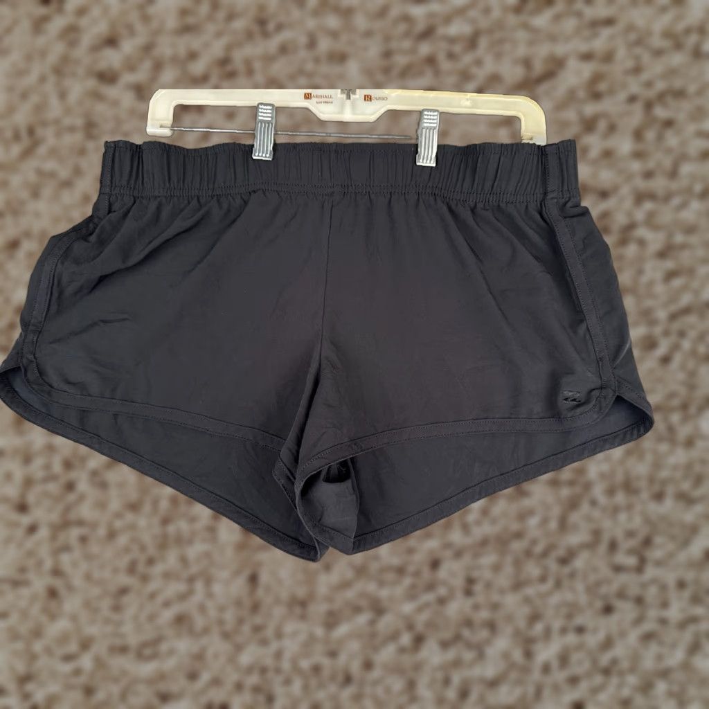 Billabong Billabong Shorts Womens Medium Black Sweat Polyester Blend Beach Pool 34x4 Size 32" / US 10 / IT 46 - 1 Thumbnail