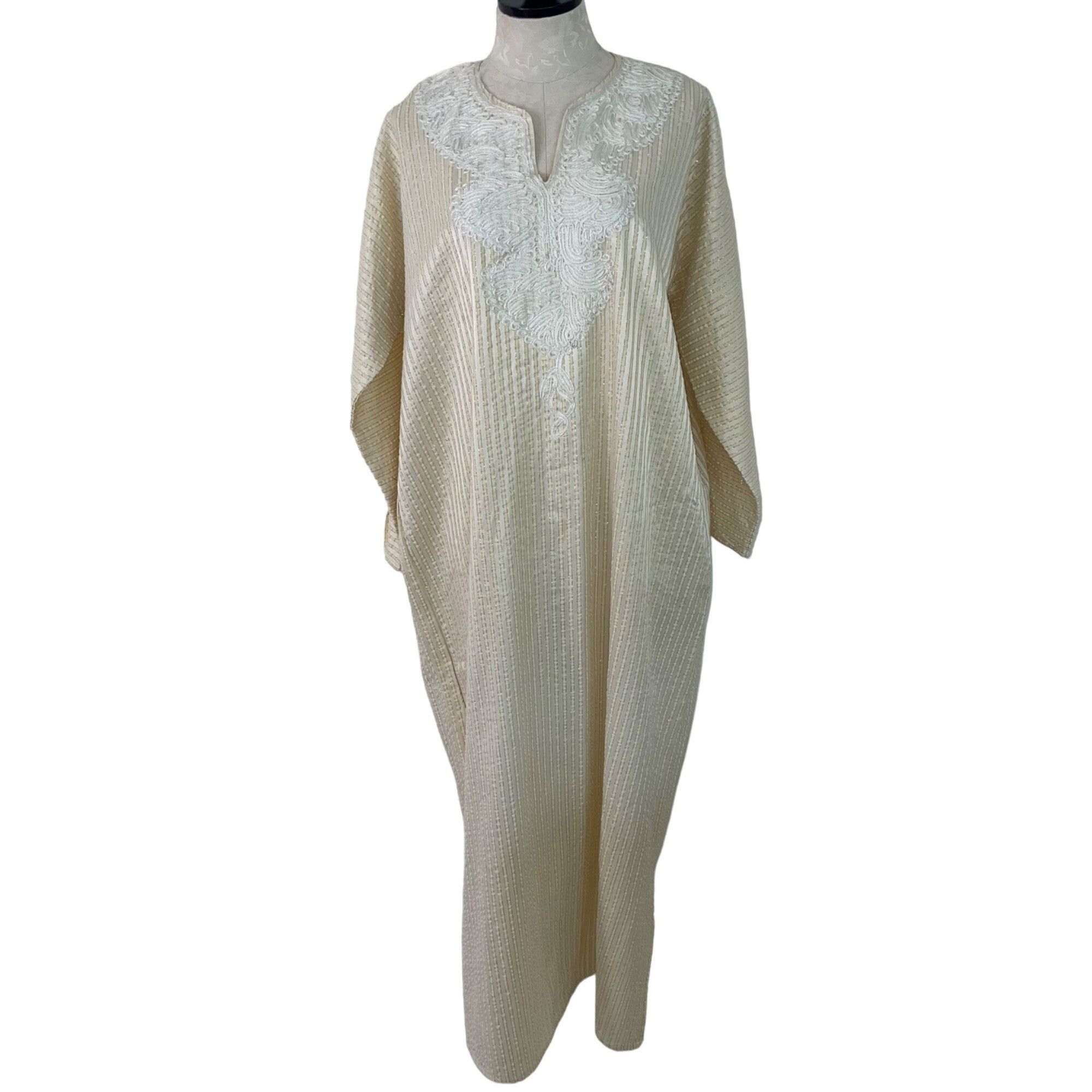 image of Vintage Womens Nightgown One Size Cream Metallic Thread