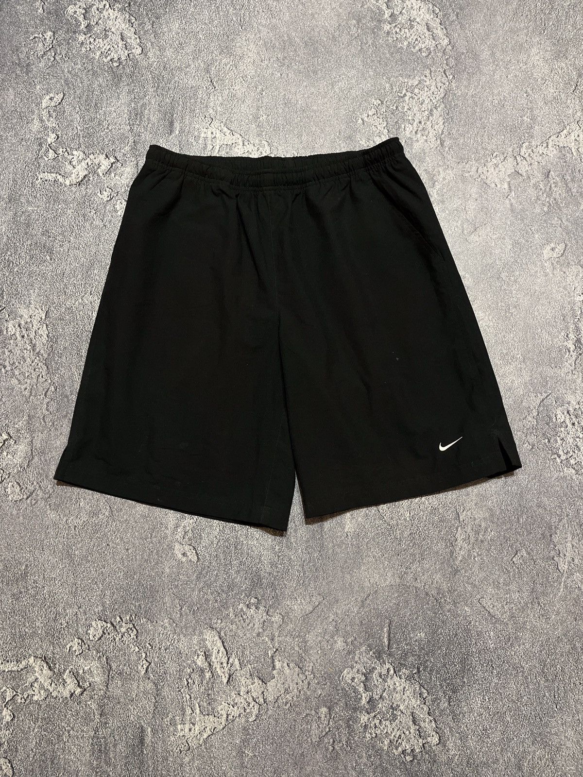 Nike × Vintage Vintage Nike shorts streetwear swoosh Y2k size L Size US 36 / EU 52 - 2 Thumbnail