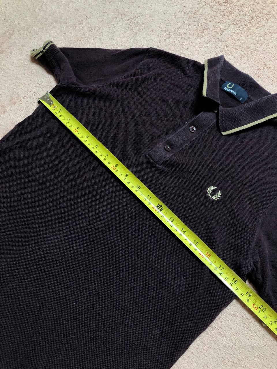 Fred Perry Vintage Fred Perry polo logo size S T-shirt Y2K streetwear Size US S / EU 44-46 / 1 - 11 Thumbnail