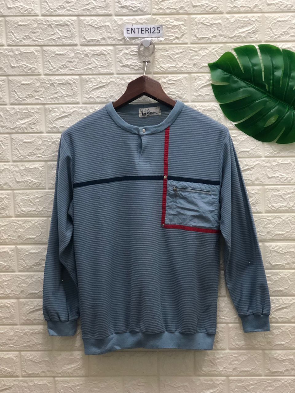 Aran Isles Knitwear Vintage Lapineal Usa BigLogo Knitwear Sweatshirt Size US M / EU 48-50 / 2 - 1 Thumbnail