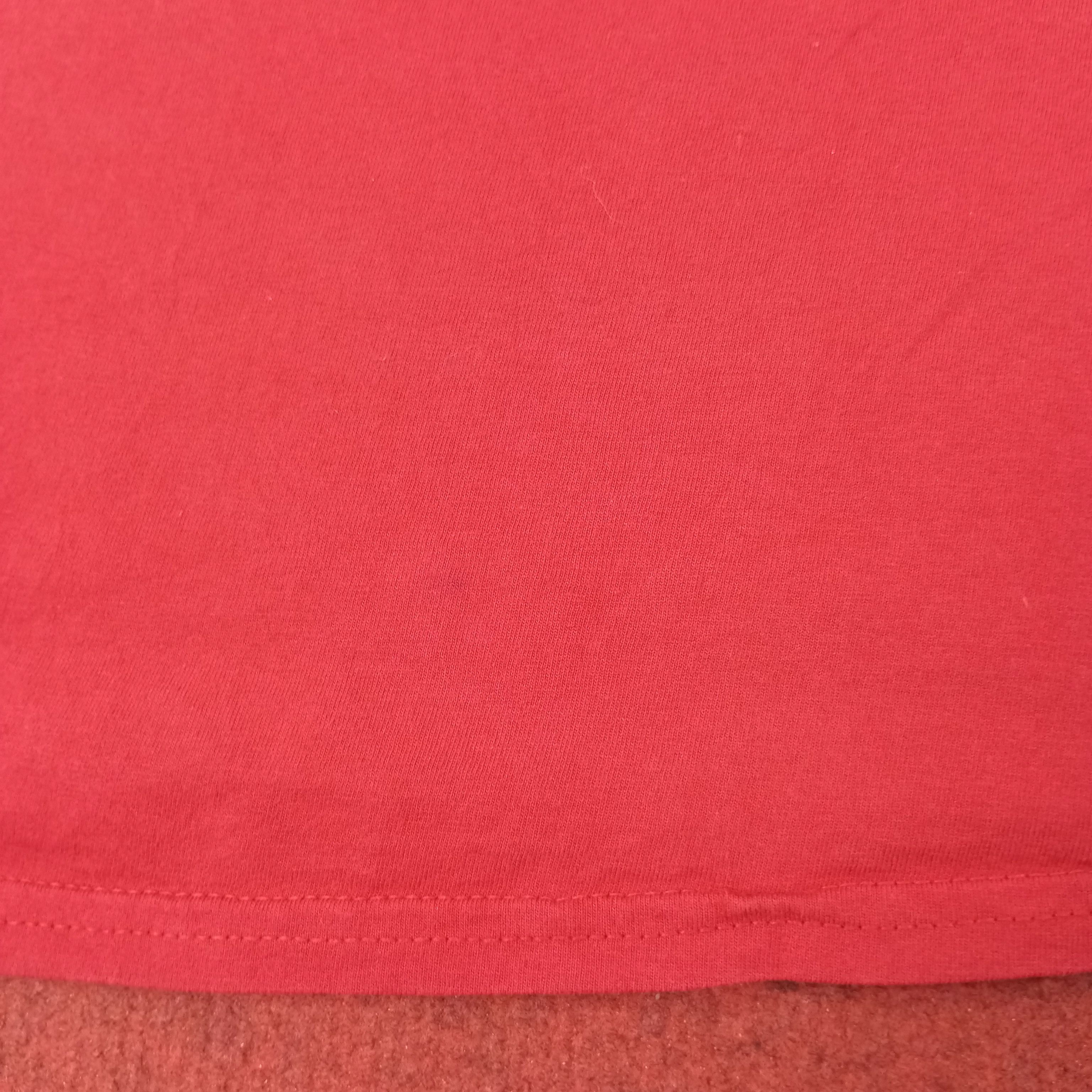 Band Tees Taylor Swift Singer Music Tour Tshirt c249n37 Size US M / EU 48-50 / 2 - 4 Thumbnail