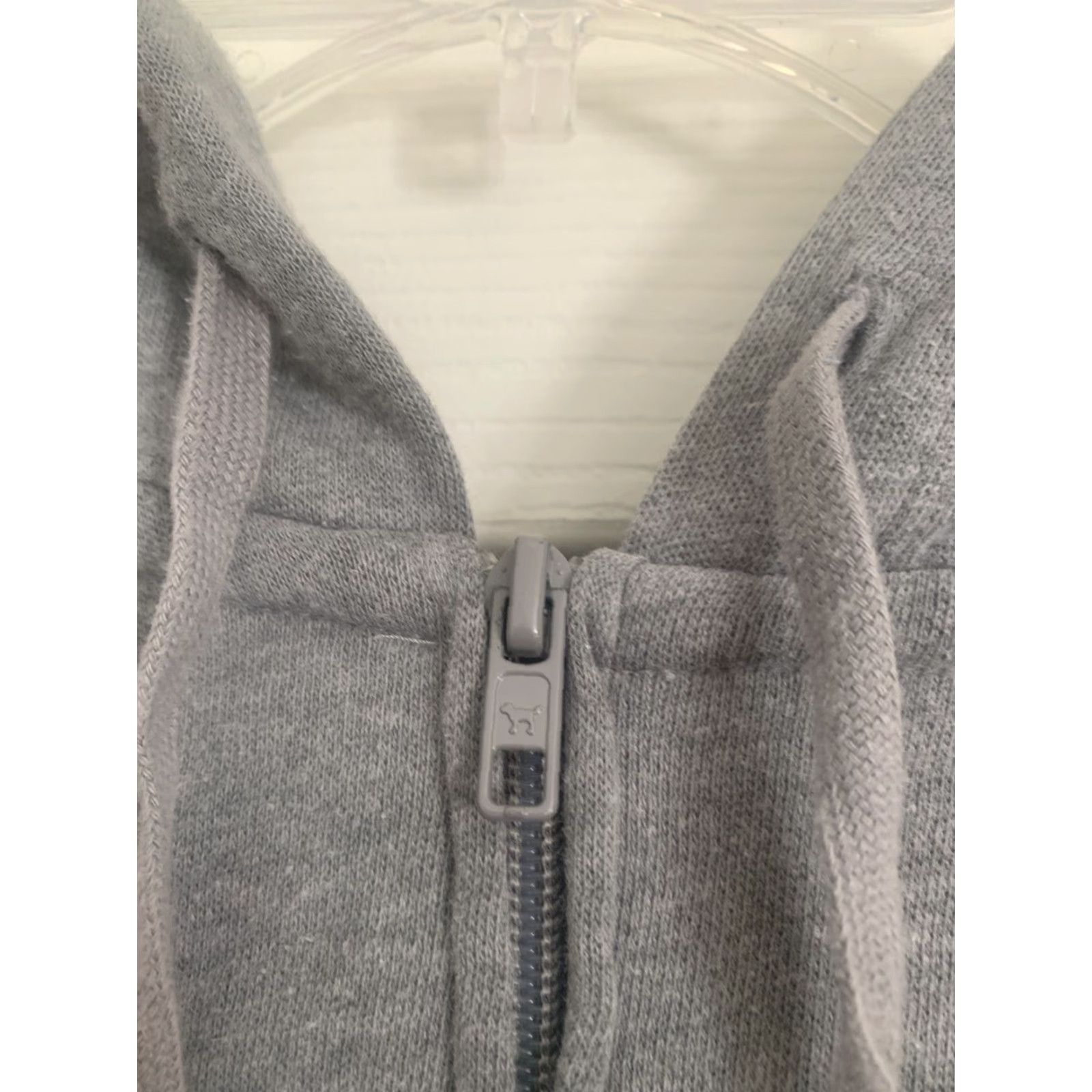 Victoria's Secret Victoria's Secret PINK Hoodie Sweatshirt Zip Up Hooded Gray L Womens Regular Activewear Modern Vintage: No Size L / US 10 / IT 46 - 3 Thumbnail