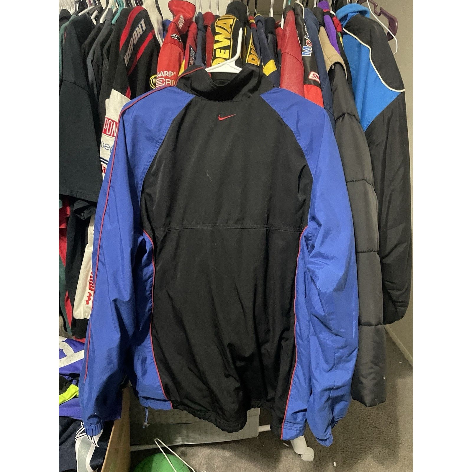 Nike Size L- VTG 2000s Nike Silver Logo Windbreaker Jacket Blue Size US L / EU 52-54 / 3 - 2 Thumbnail