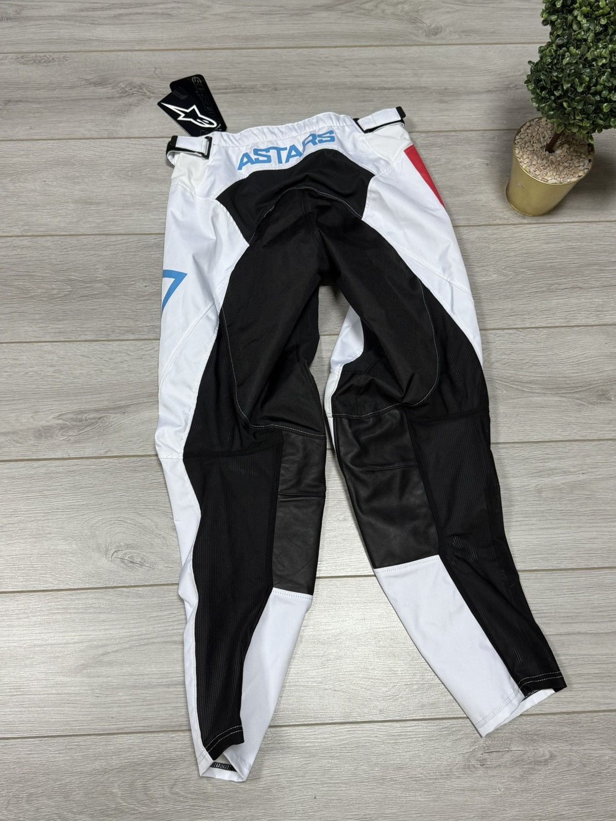Alpinestars Alpinestars motocross new bike pants Size US 34 / EU 50 - 9 Thumbnail