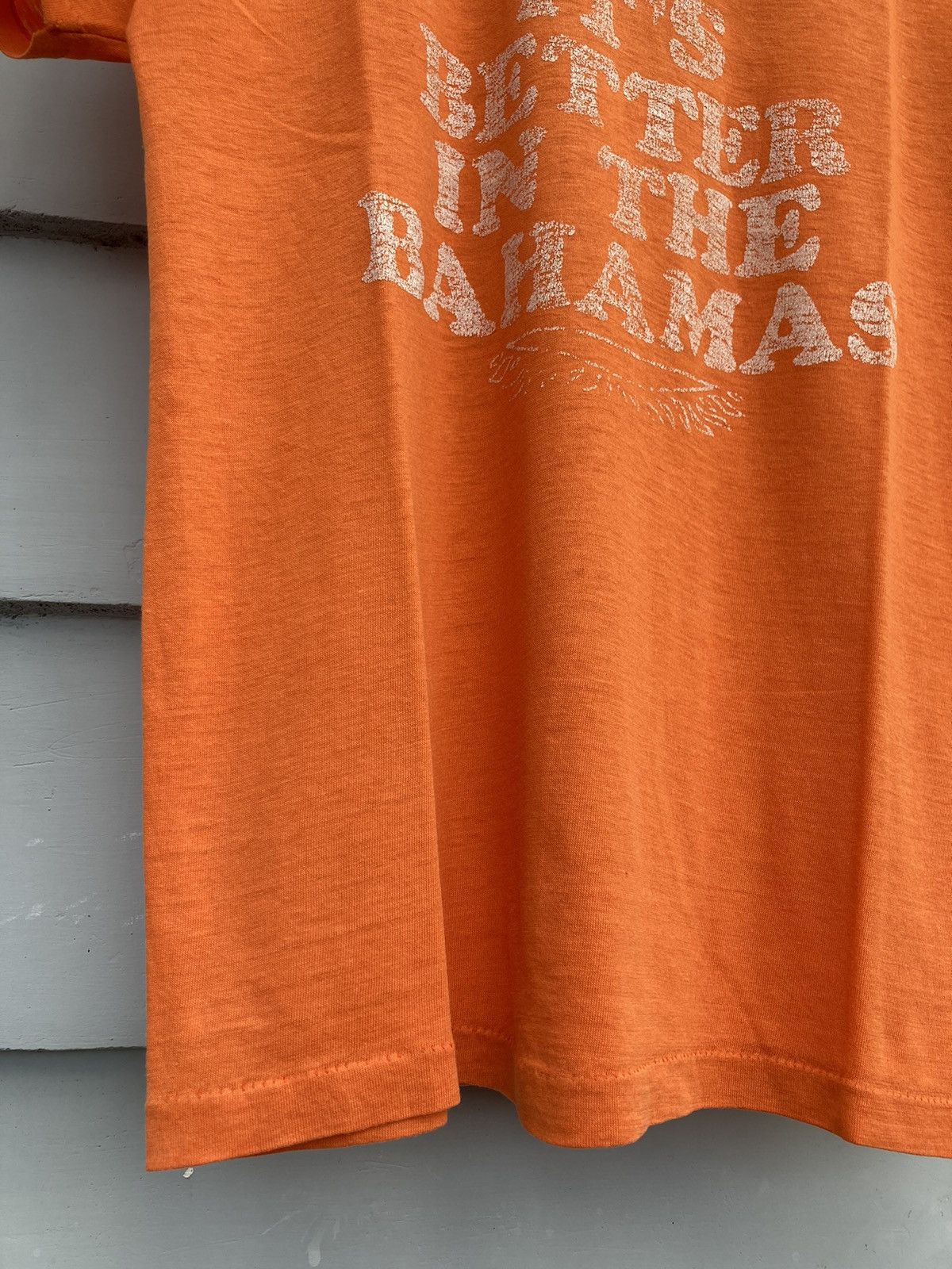 Vintage Vintage 80s It’s Better In The Bahamas Tees Single Stich Size US S / EU 44-46 / 1 - 5 Thumbnail
