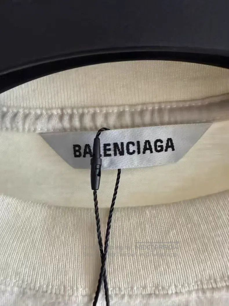 Balenciaga Balenciaga Shoe and Bag Logo Printed T-Shirt Size US XS / EU 42 / 0 - 3 Thumbnail
