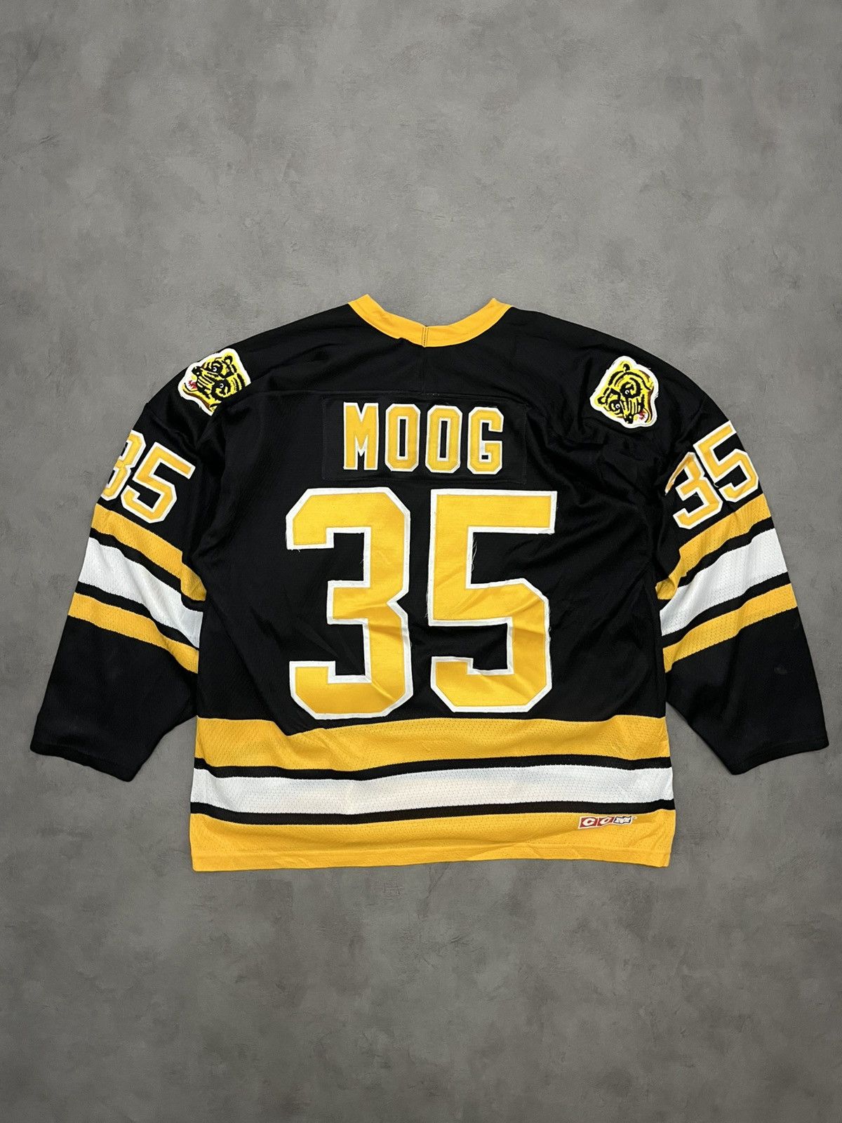 NHL Vintage CCM Boston Bruins NHL 35 Andy Moog hockey jersey Size US L / EU 52-54 / 3 - 3 Thumbnail