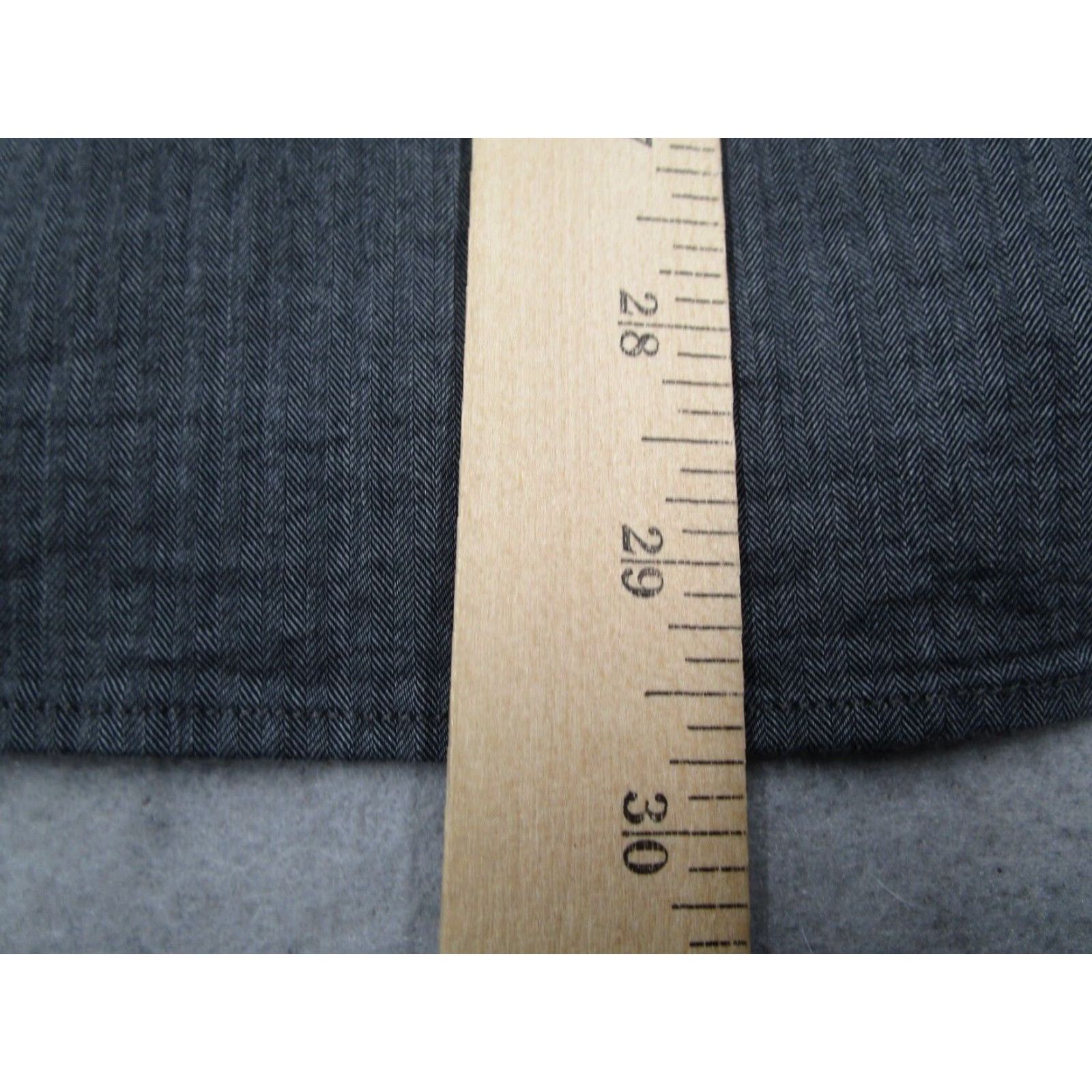 John Varvatos VINTAGE John Varvatos Shirt Mens Large Gray Herringbone Button Up Lightweight Pockets Size US L / EU 52-54 / 3 - 7 Thumbnail