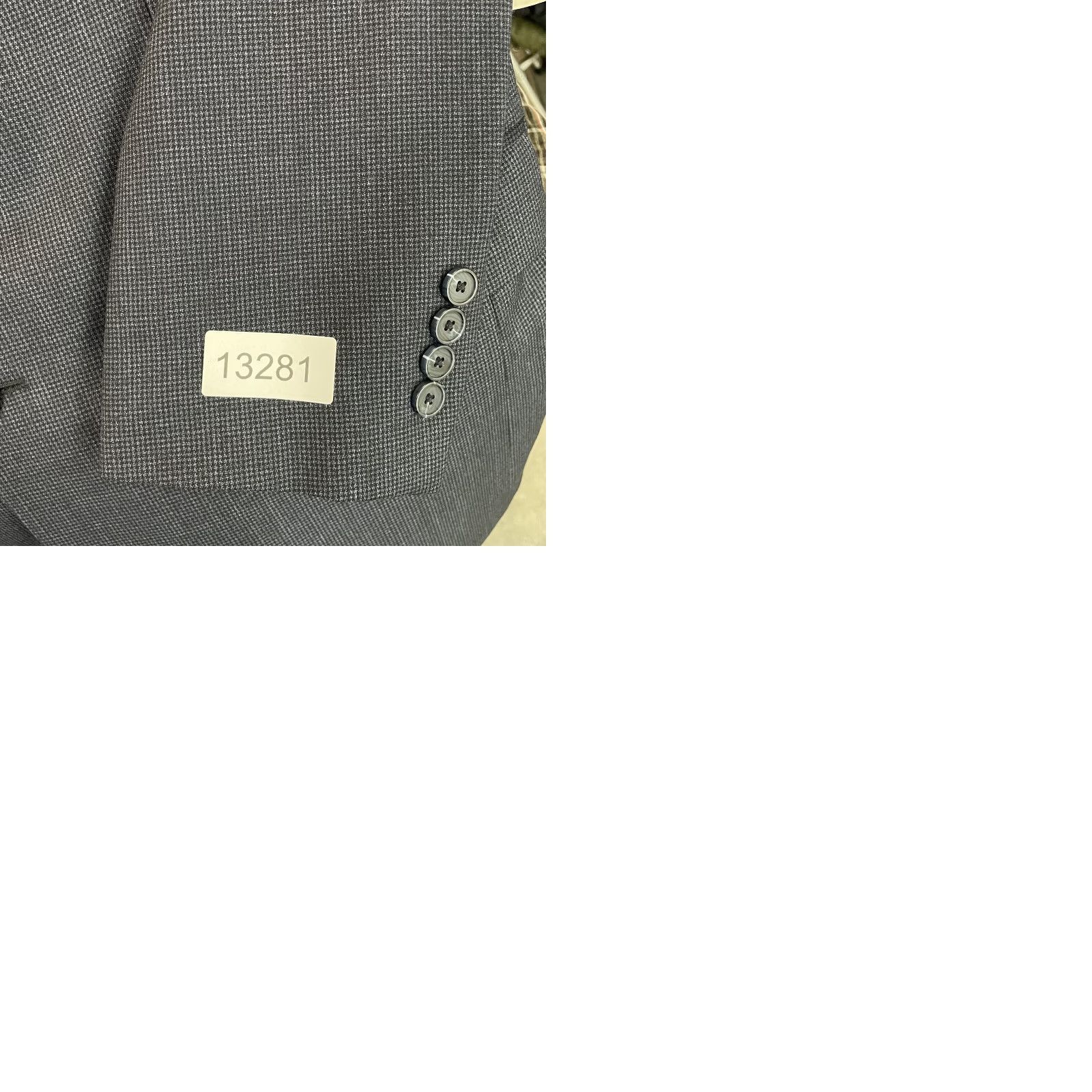 Vintage Turnbury Blazer Men 40R Navy Wool Single-Breasted Notch Lapel 2-Button 90s Formal Business 90s Style Shirt? Size 40R - 9 Thumbnail
