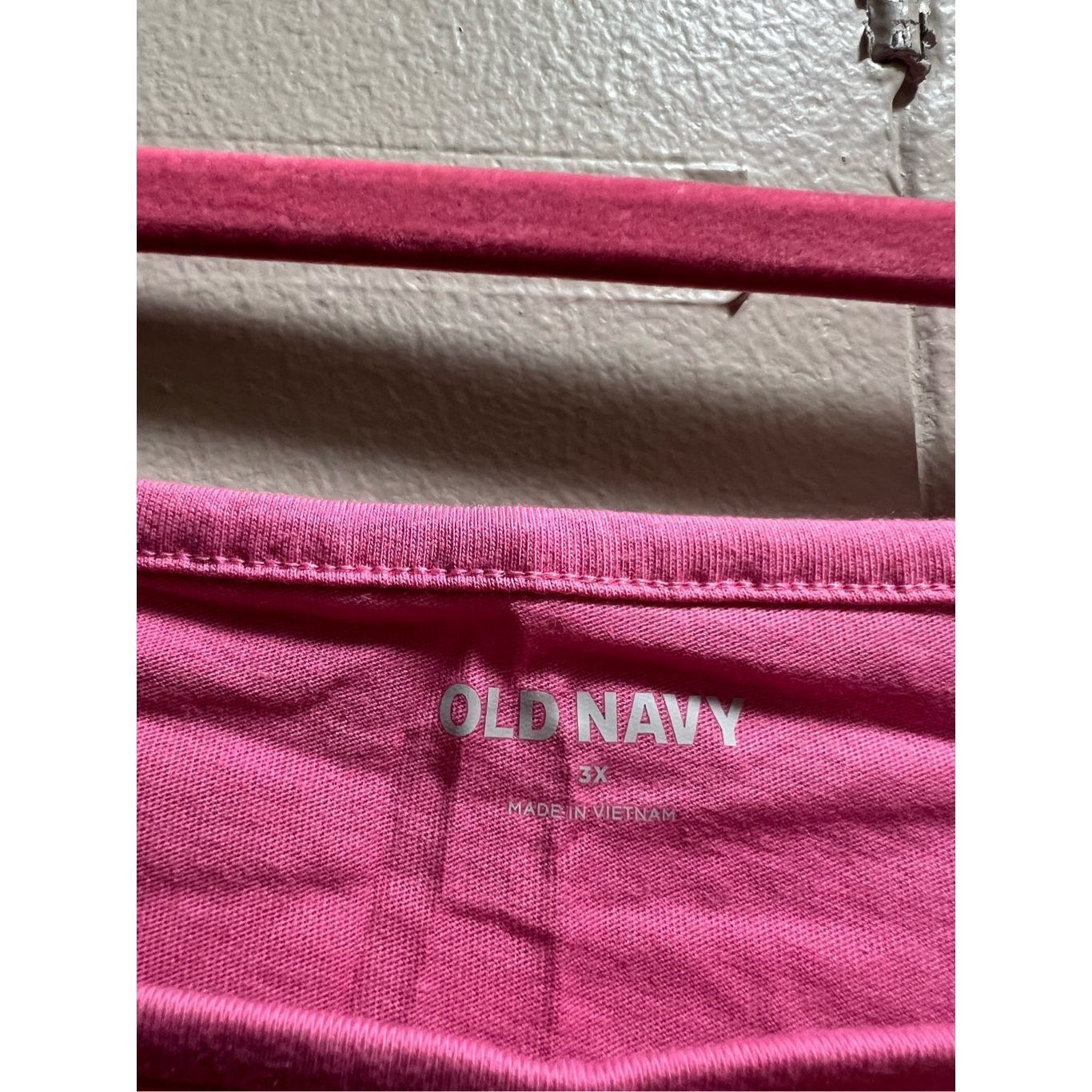 Old Navy Old Navy Pink Tank Top Woman’s Size 3X NEW Size 3XL / US 20-22 - 4 Thumbnail