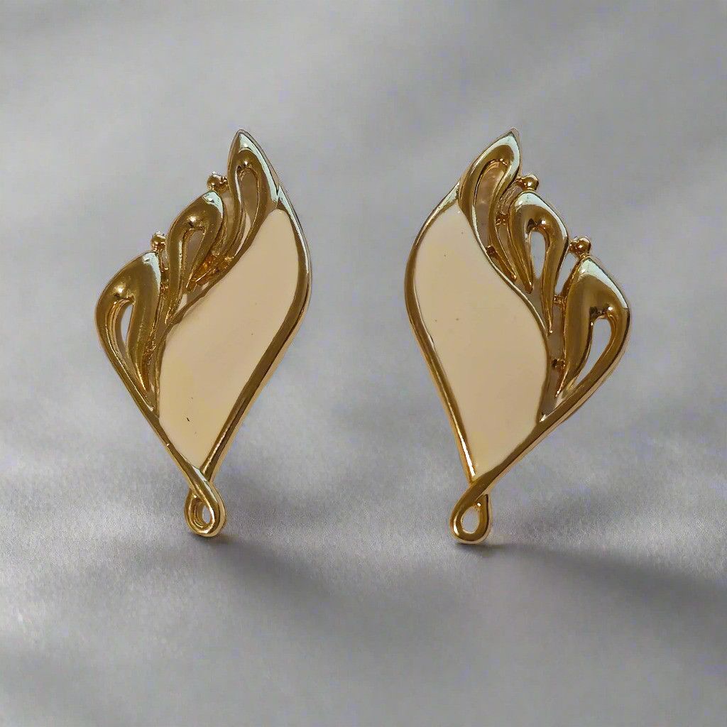 Other Vintage Cream and Gold Earrings – Enamel Leaf Design Studs Size ONE SIZE - 1 Thumbnail