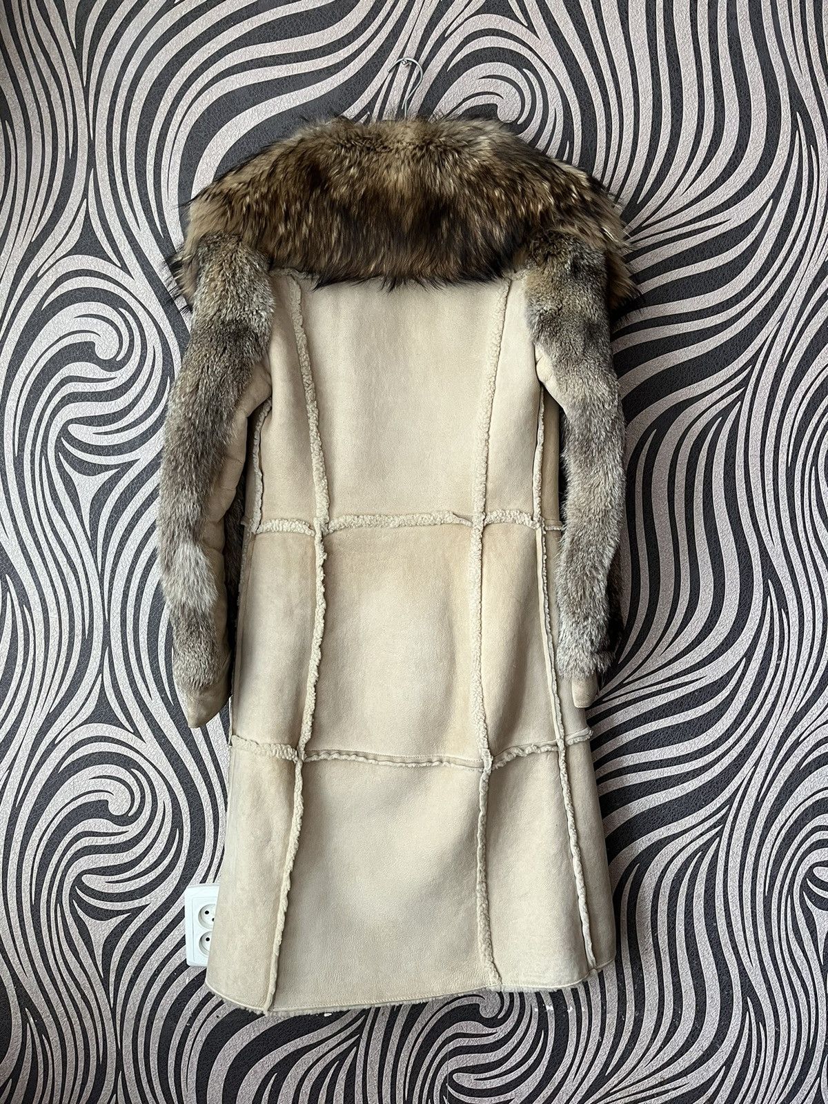 Dolce & Gabbana × Vintage Dolce & Gabbana Shearling Coat Size M / US 6-8 / IT 42-44 - 3 Thumbnail