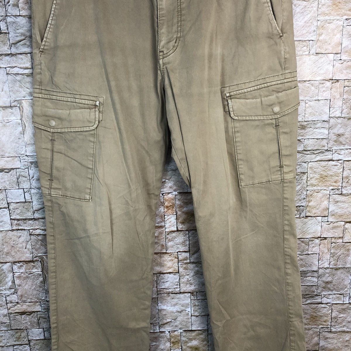 Japanese Brand Uniqlo Brown utility tactical Cargo Multipocket Pants #A342 Size US 32 / EU 48 - 6 Thumbnail