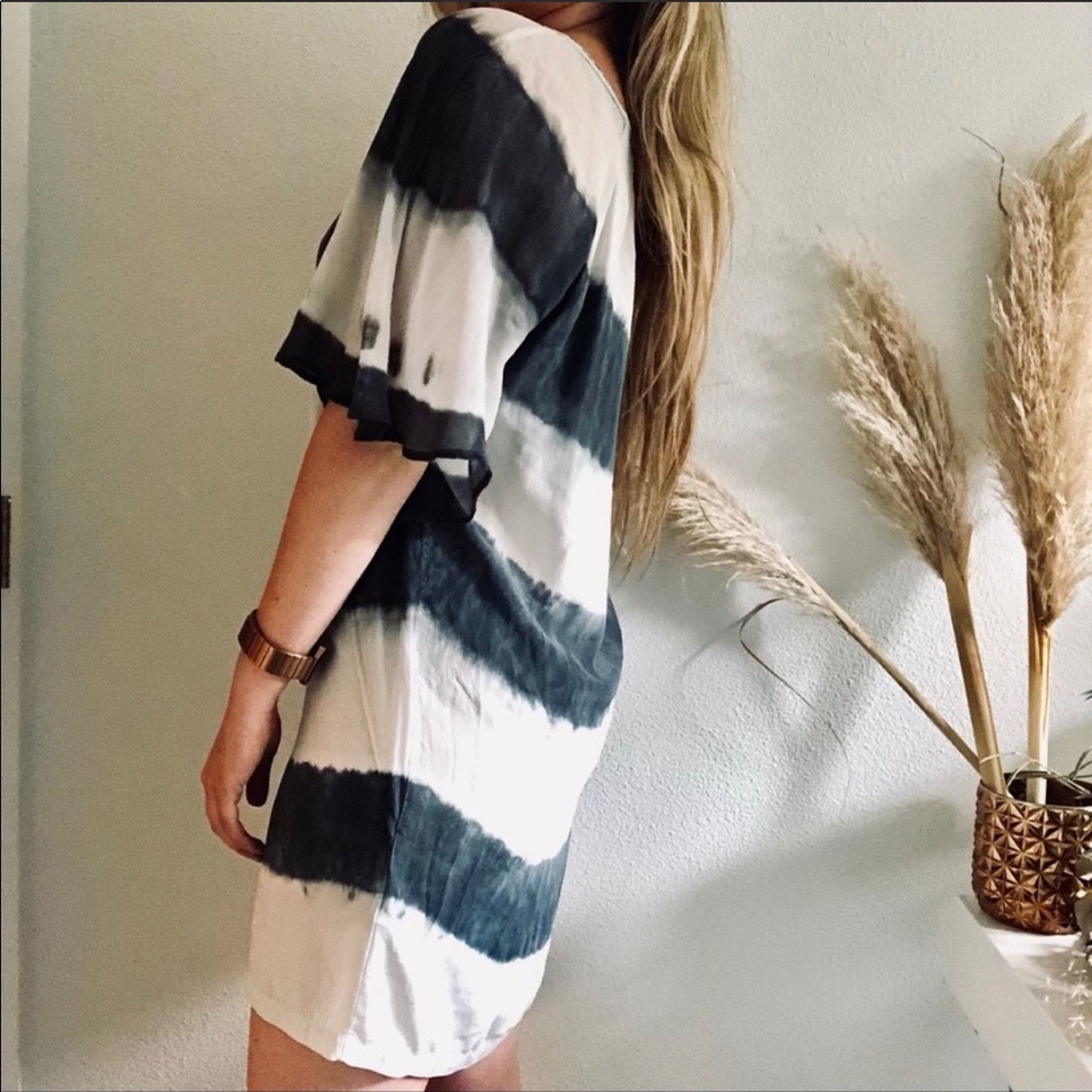 Gypsy 05 GYPSY 05 REVOLVE Navy Blue White Silk Dye Stripe Tunic Dress Size S / US 4 / IT 40 - 2 Thumbnail