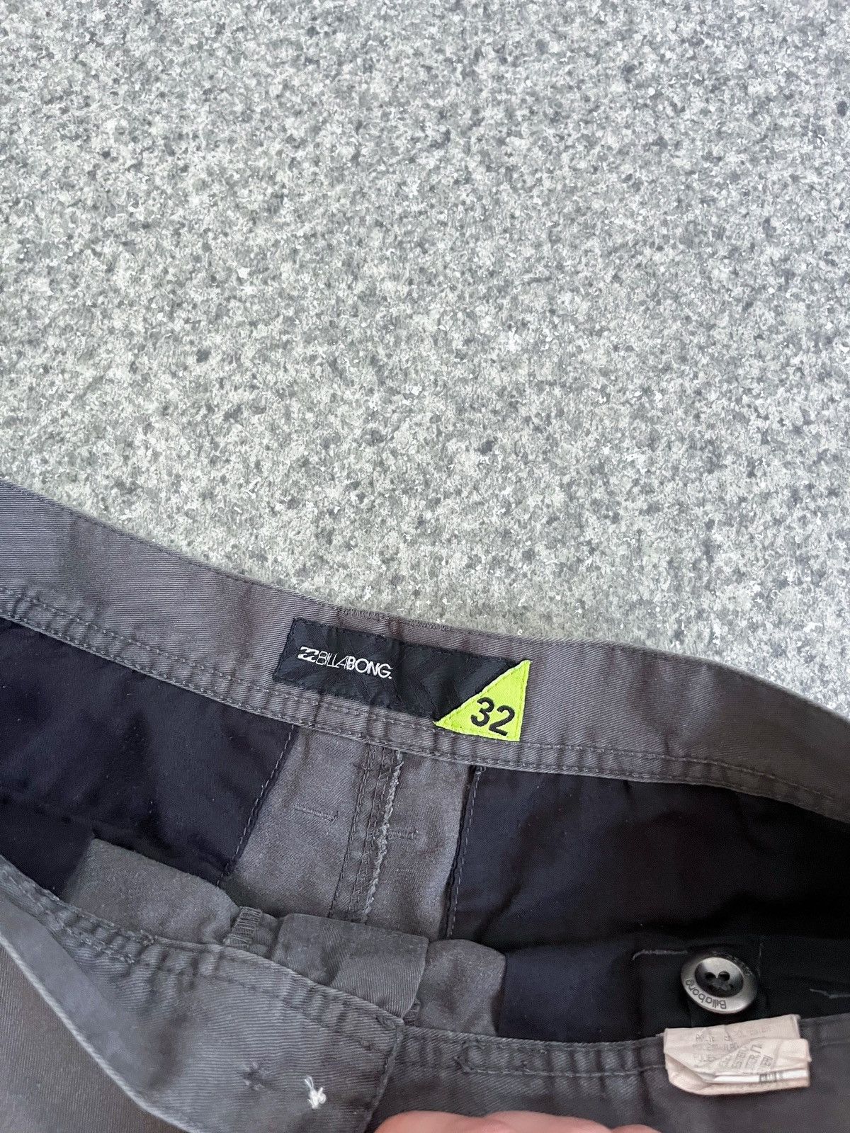 Billabong × Vintage VINTAGE BILLABONG SKATEBOARDING SHORTS SIZE 32 Size US 32 / EU 48 - 6 Thumbnail