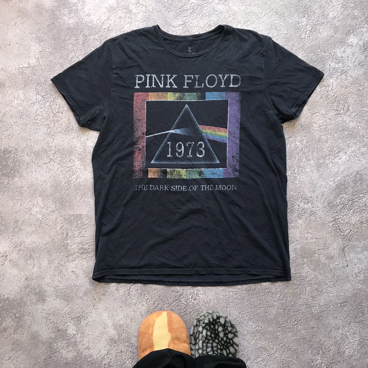 Vintage Vintage Y2K Pink Floyd Graphic Tee Sun Faded Band Tee Swag L Size US L / EU 52-54 / 3 - 1 Thumbnail