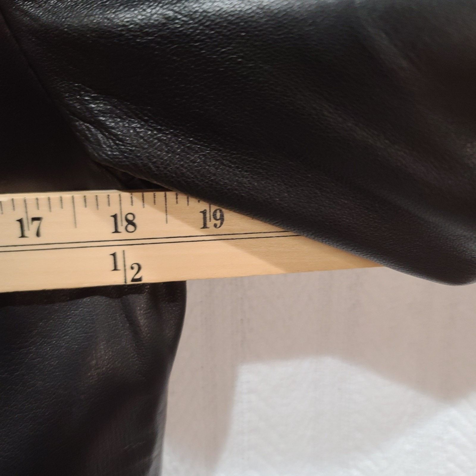 Brooks Brothers Brooks Brothers Vintage Women’s Black Leather Coat Size 8 Size M / US 6-8 / IT 42-44 - 6 Thumbnail