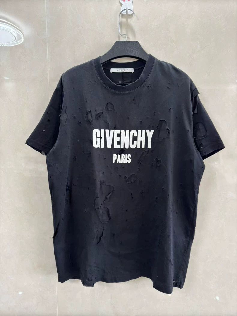 Givenchy Givenchy Large hole short sleeve Size US XS / EU 42 / 0 - 1 Thumbnail