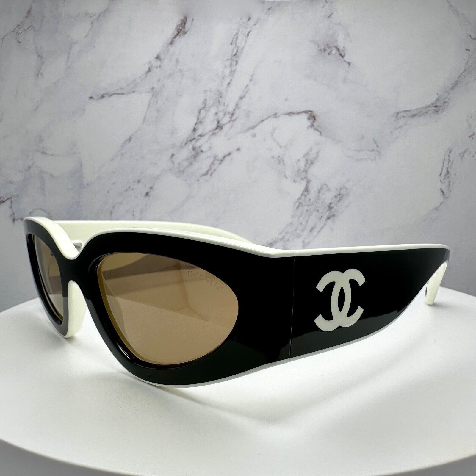 New CHANEL Black White Cat Eye Sunglasses CC Logo Authentic