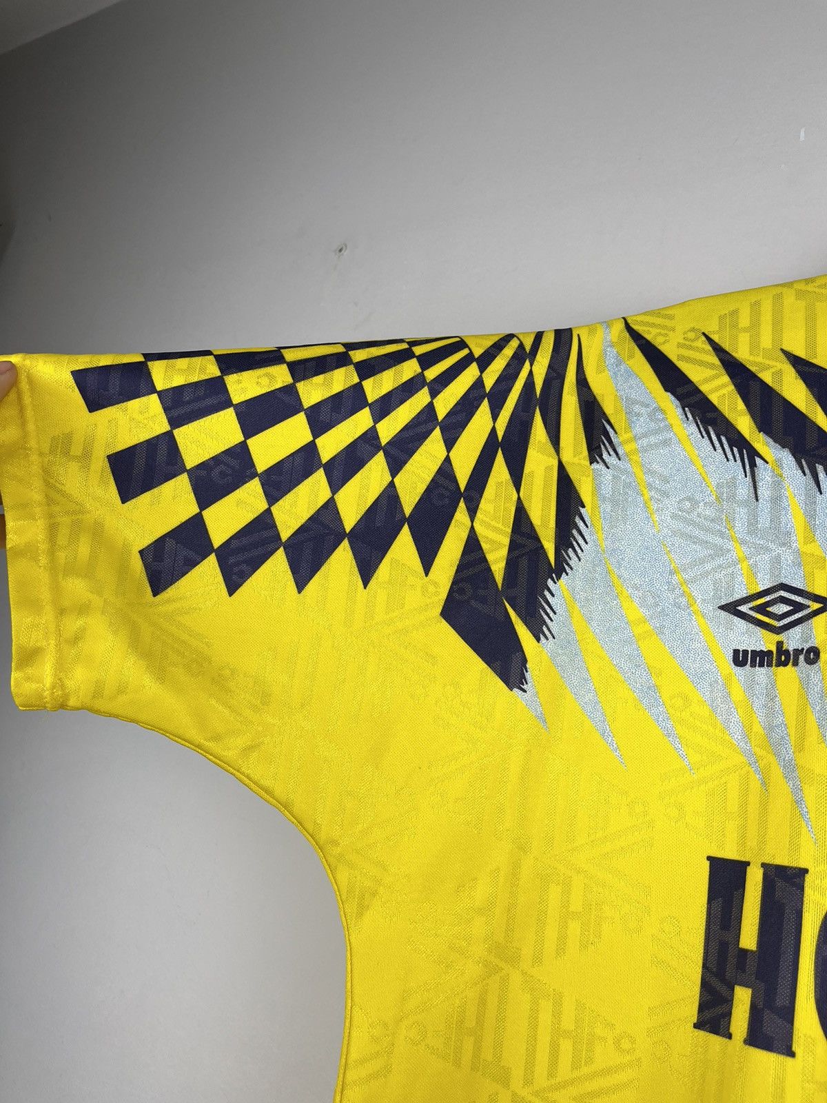 Umbro × Vintage 90s Umbro replikit tottenham spurs away 1991/92/93/94 Size US L / EU 52-54 / 3 - 5 Thumbnail