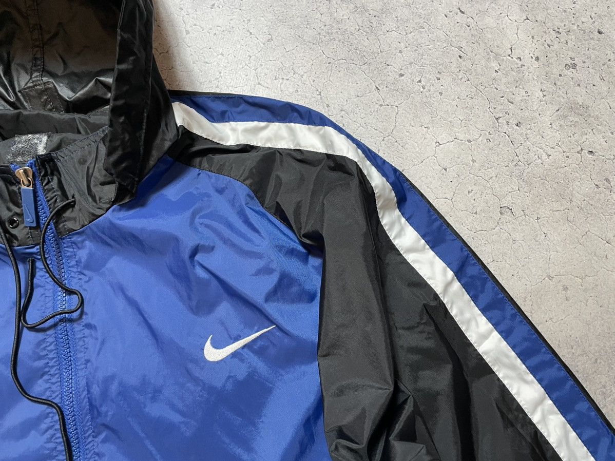 Nike Vintage 90s Nike Big Swoosh Retro Y2K Nylon Jacket Size US XL / EU 56 / 4 - 5 Thumbnail