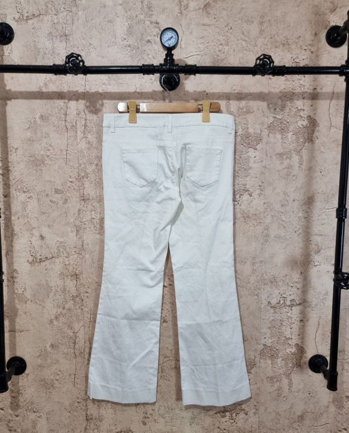 Tom Ford × Yves Saint Laurent Yves Saint Laurent White Boot Cut pants Size 27" / US 4 / IT 40 - 2 Thumbnail