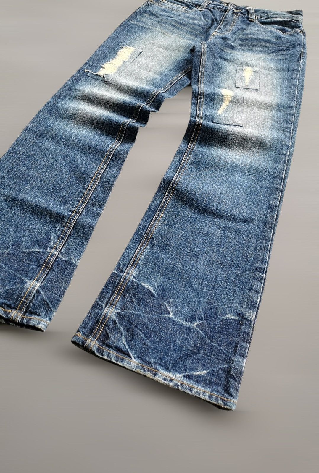 Hysteric Glamour distressed denim Beach sound jeans Size US 31 - 6 Thumbnail