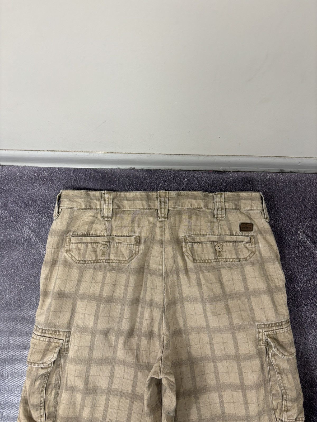 Izod Vintage IZOD Wide-Leg Men’s Utility Hype Baggy Cargo Shorts Size US 34 / EU 50 - 13 Thumbnail