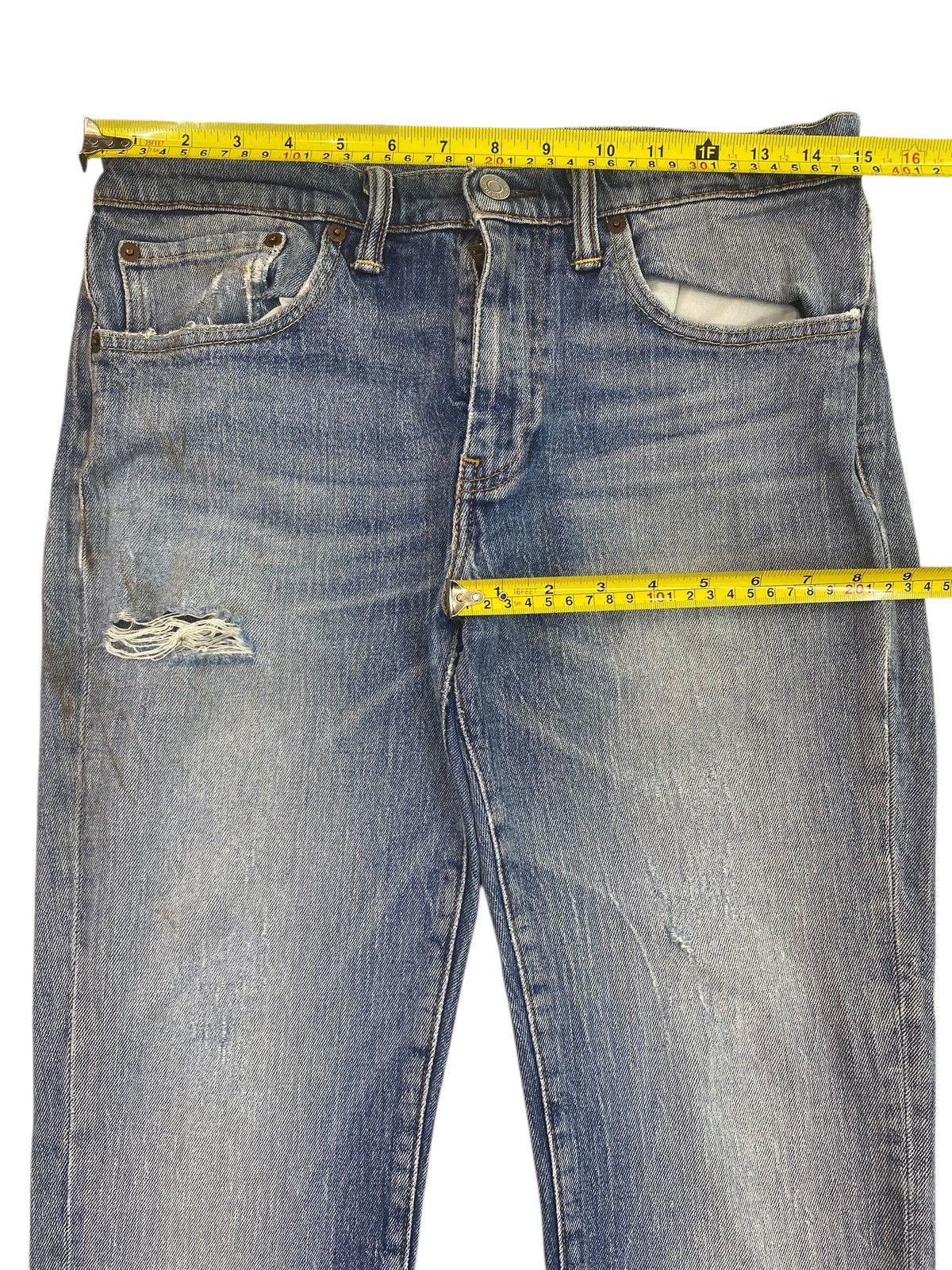 Levi's Levi’s Whiskers Faded Wash Style Straight Cut Jeans Size US 30 / EU 46 - 5 Thumbnail